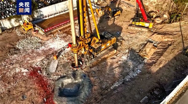 粵港澳大灣區超級工程獅子洋通道土建工程首樁開鑽