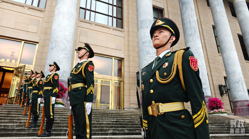 时政新闻眼丨中非领导人密集会晤进入第二天，释放哪些重要信息？