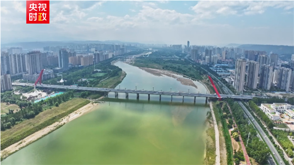 习近平陕西行丨守护生态之美 实现“一泓清水入黄河”——走进宝鸡市渭河生态公园