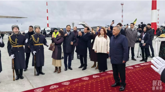 时政新闻眼丨习近平开启喀山之行，中俄元首再次会晤