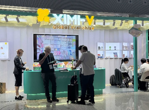 【大美广东】The second phase of the Canton Fair ended, and exhibitors achieved good results  广交会第二期结束，商家各有所获