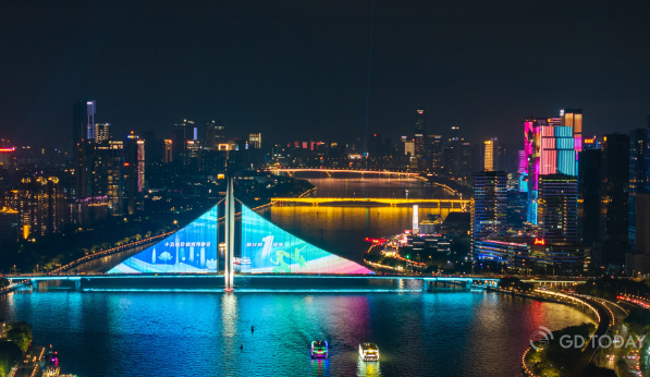 Guangzhou International Light Festival shines bright