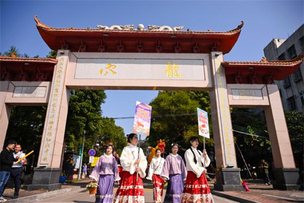 【大美广东】The Nansha Longxue Intangible Cultural Heritage Folk Culture Festival was officially opened  南沙龙穴“三圣公诞”民俗文化节开幕