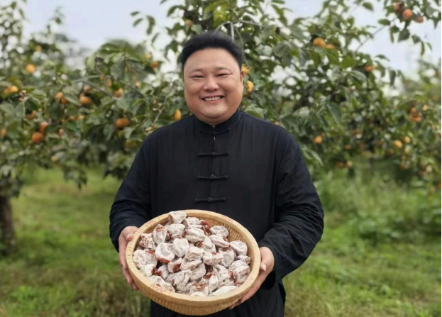 【霜降專題】百年霜糖香傳四代——專訪河南省柿霜堂農業科技有限公司董事長 車乘風