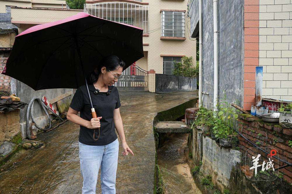 对话刘名芳：雨夜“吹哨”救下57人，一年后她站上感动中国领奖台