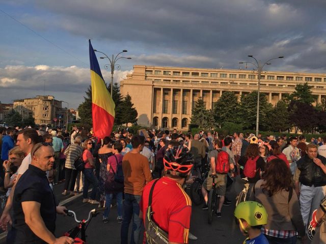 罗马尼亚海外侨民计划于8月回到布加勒斯特进行抗议示威