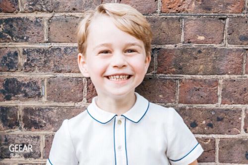 乔治小王子的5岁生日照，竟和英女王儿时长的这么像！