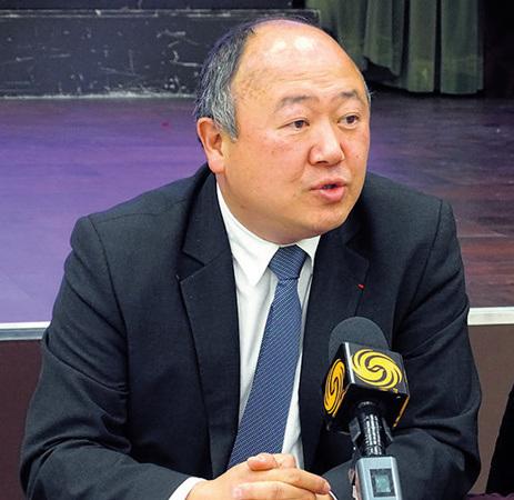 法国华人议员谈华埠建“赌场” 对安全问题做出解释
