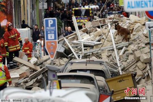 法国马赛楼房倒塌已致4人丧生 仍有多人下落不明