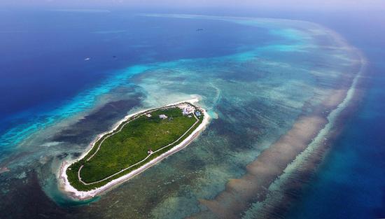 File photo shows the Jinqing Island of Yongle Islands, located in the Xisha Islands, in south China's Hainan Province. (Xinhua/Guo Cheng)