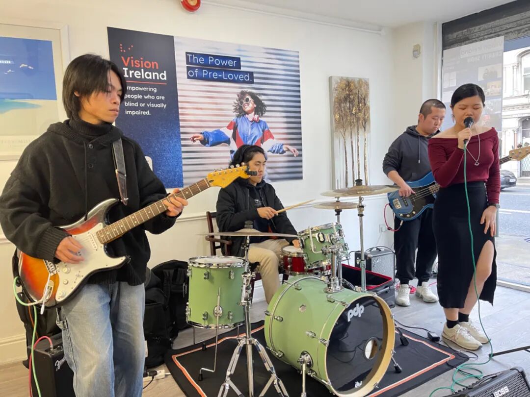 Neon Catcher乐队慈善音乐秀，爱满都柏林