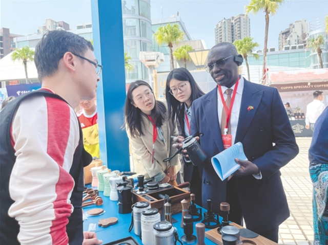 非洲国家驻穗领团到江门“叹咖啡”觅商机