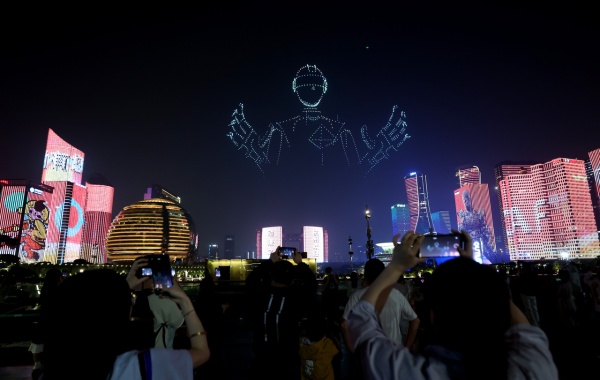 浙江力争2030年人工智能核心产业营收达1.2万亿元