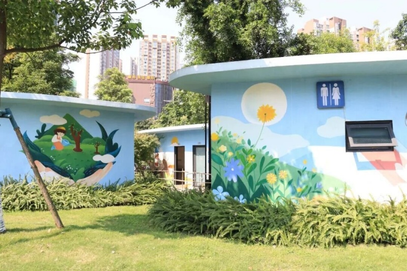 成都高颜值公厕“出圈”把风景与温情装进方寸之间